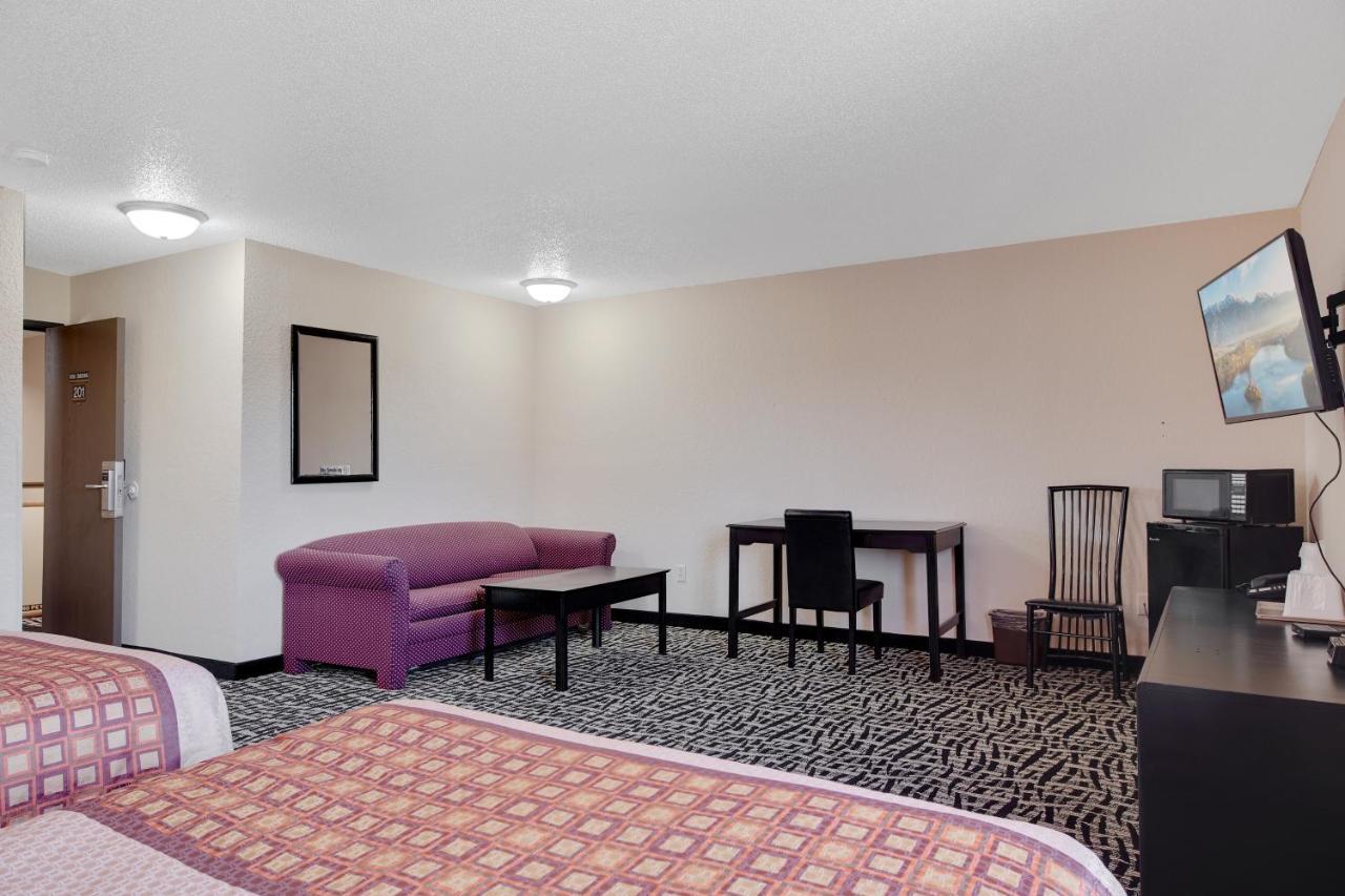 Americas Quality Inn & Suites - 핀레이슨 외부 사진