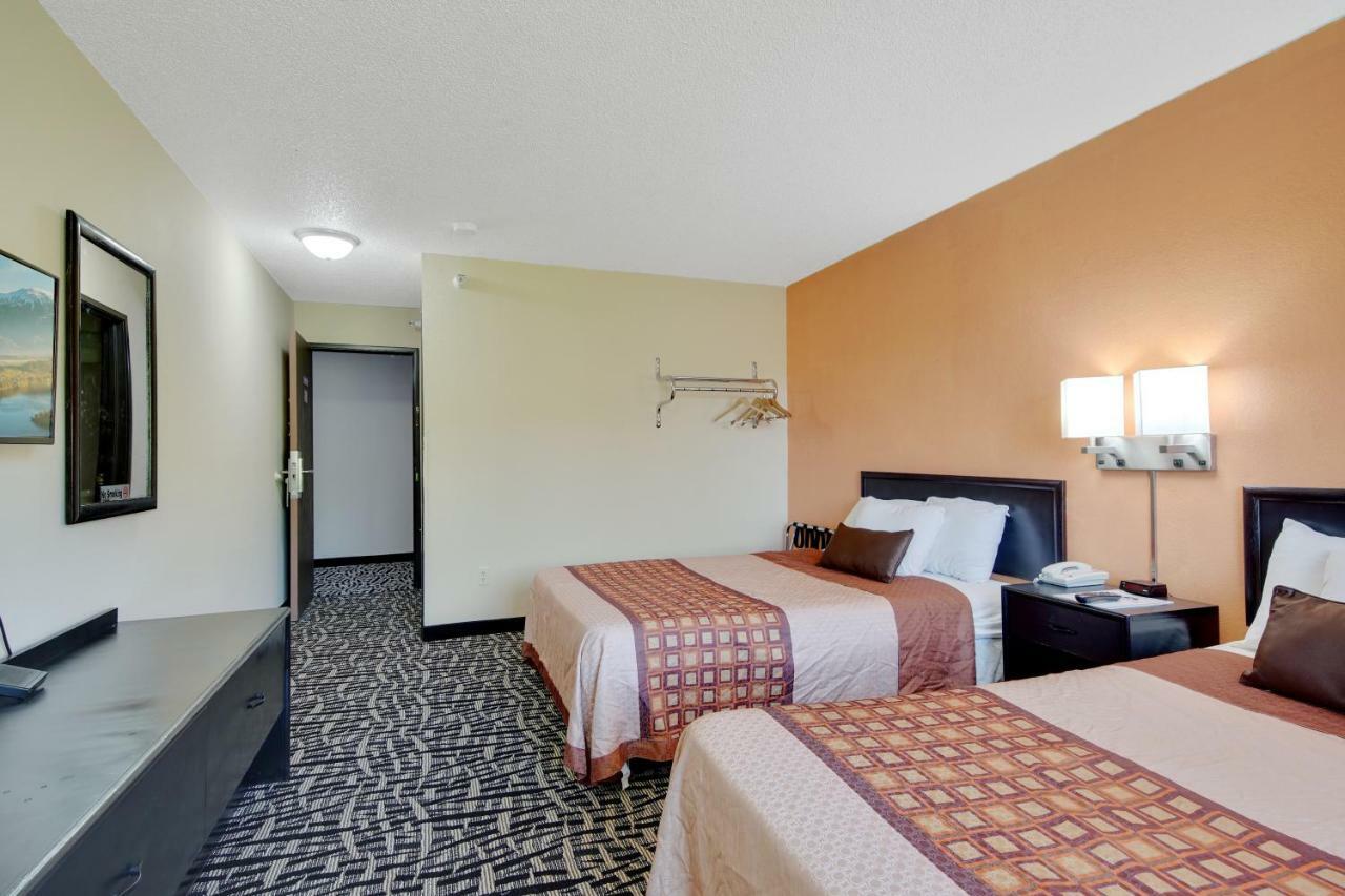 Americas Quality Inn & Suites - 핀레이슨 외부 사진
